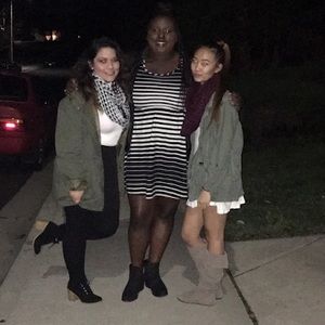 Meet your Posher, Adele